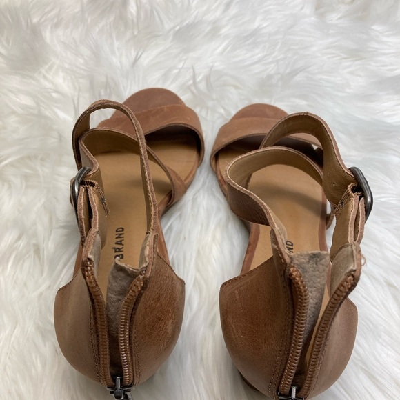 Lucky Brand Shoes. - Picture 5 of 7